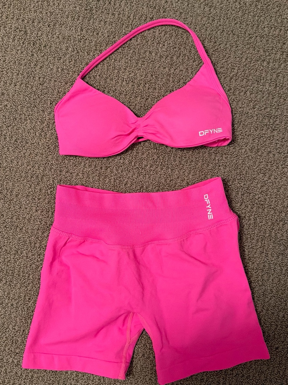 DFYNE Sports Bra and Bike Shorts Set — Bright Pink